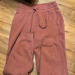 Lululemon joggers